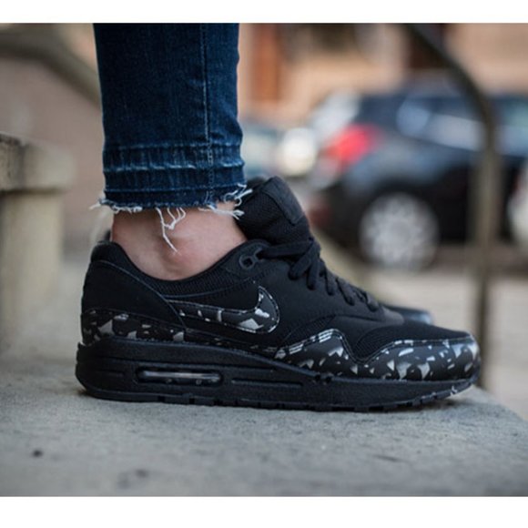 NIKE AIR MAX 1 FB GS 705393 001